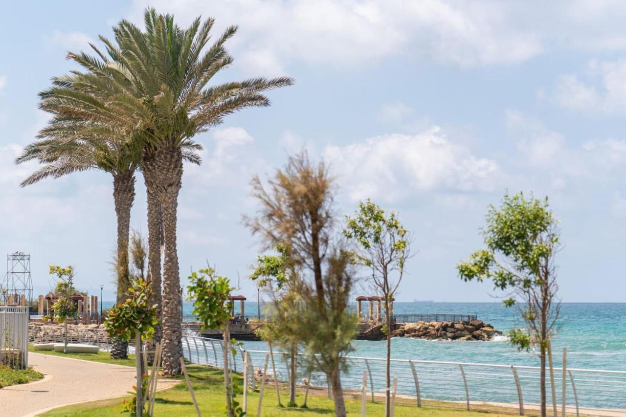 Tranquil Stay Near The Beach By Sea N' Rent นาฮารียา ภายนอก รูปภาพ